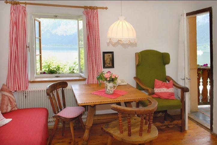 Braeugasthof Hallstatt Ruang foto