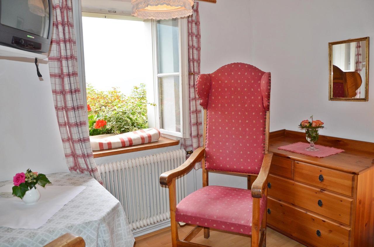 Braeugasthof Hallstatt Ruang foto